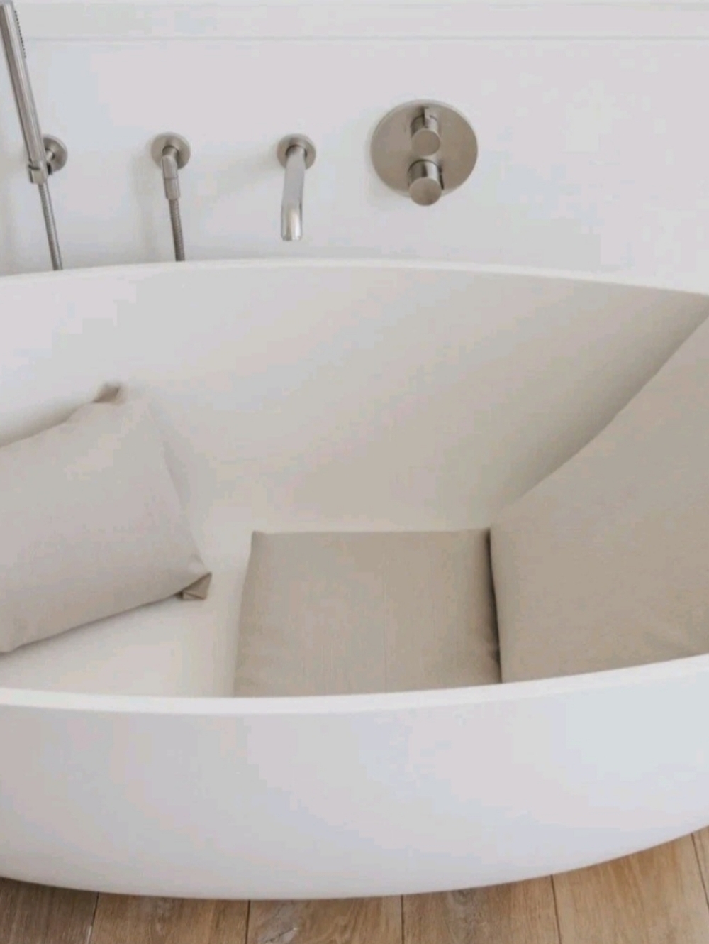 BADESOFA 3-Pc Luxury Bath Set - Large Back Pillow/Seat/Foot Ivory New Without